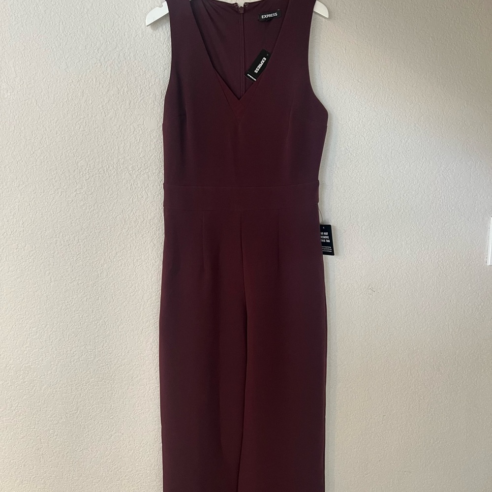NWT!  Express Red Sleeveless Jumpsuit Elegant Full-Length size 0